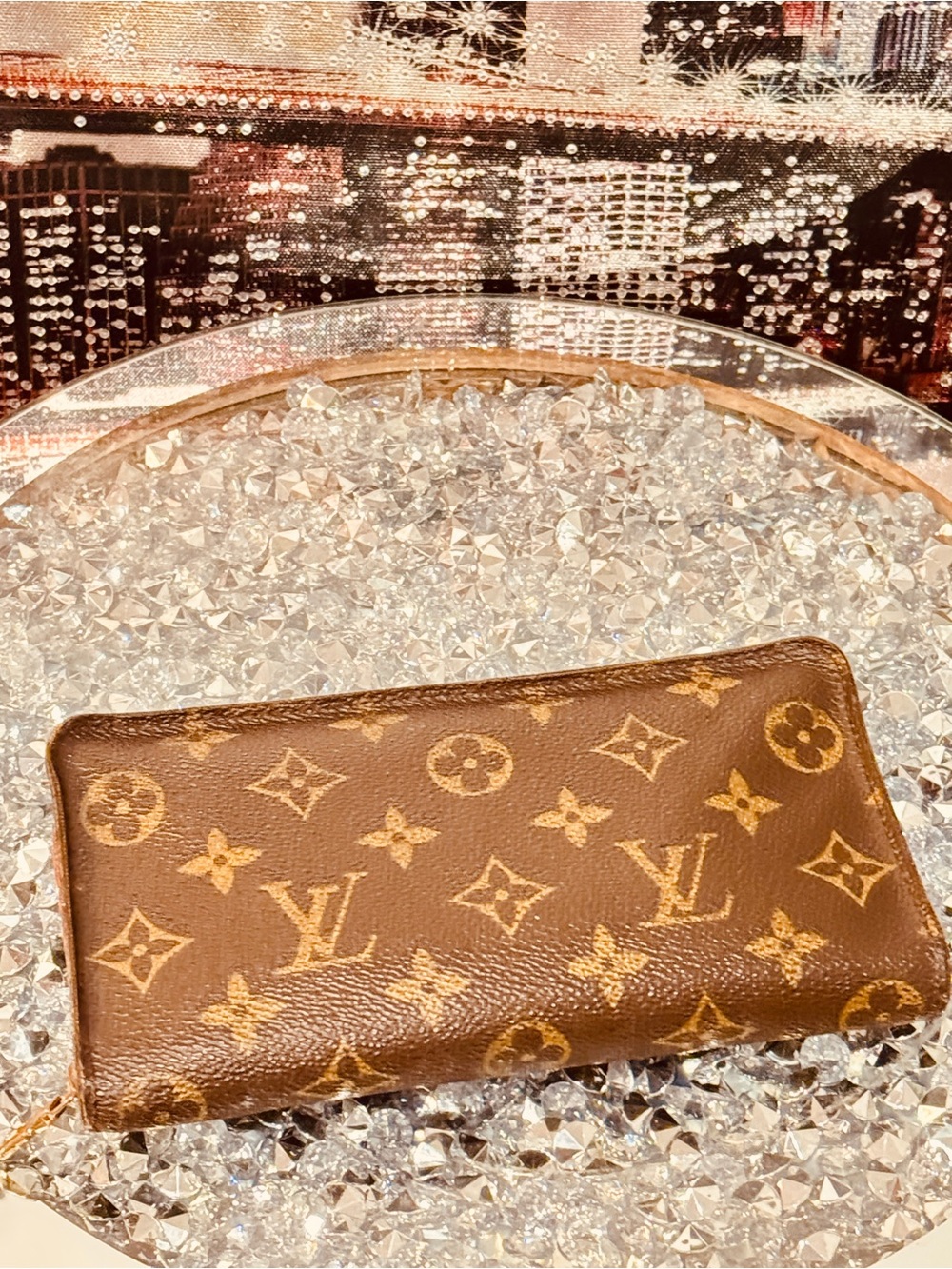 Louis Vuitton Monogram Zip Around Wallet in Brown and Gold - Picture 12 of 12